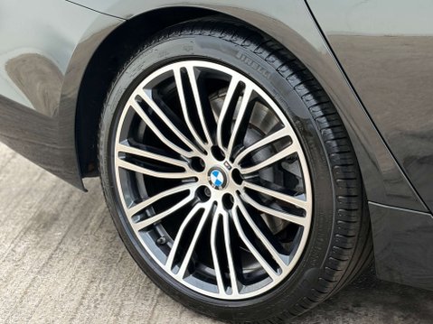 BMW 5 Series 2.0 520d M Sport Auto 4dr 9
