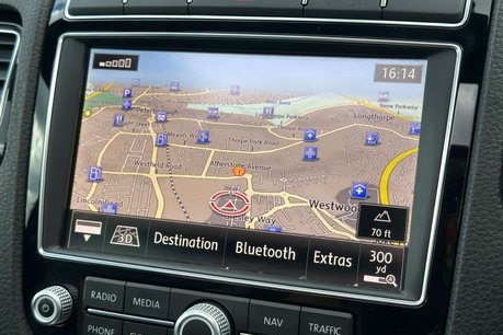 Volkswagen Touareg 3.0 TDI V6 BlueMotion Tech R-Line SUV 5dr Diesel Tiptronic 4WD Euro 6 (s/s) 53