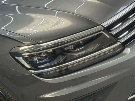 Volkswagen Tiguan 2.0 Tiguan SEL TDI 4Motion Semi-Auto 4WD 5dr 28