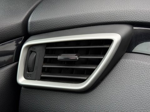 Nissan Qashqai 1.5 dCi Tekna 2WD Euro 5 (s/s) 5dr 67