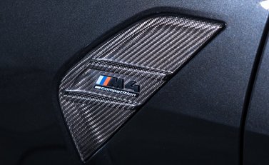 BMW M4 COMPETITION XDRIVE M Performance 34