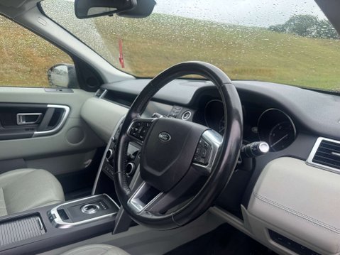 Land Rover Discovery Sport 2.0 Discovery Sport SE Tech TD4 Auto 4WD 5dr 7