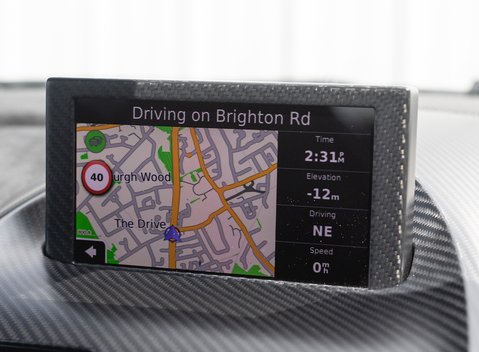 Aston Martin Vantage GT12 17