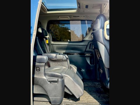 Toyota Vellfire Hybrid ZR G Edition 64