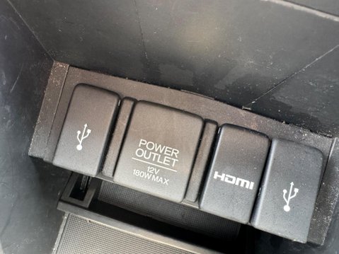 Honda Civic 1.8 i-VTEC SE Plus (Navi) Euro 6 (s/s) 5dr 25