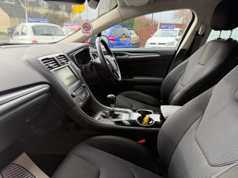 Ford Mondeo 1.6 TDCi ECOnetic Titanium Euro 5 (s/s) 5dr 38