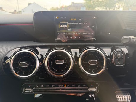 Mercedes-Benz A Class A 180 D AMG LINE 17