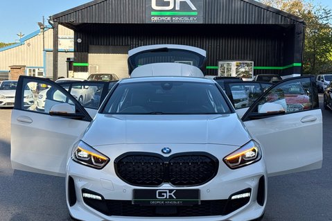 BMW 1 Series 118I M SPORT AUTOMATIC - FULL BMW SERVICE HISTORY -APPLE CARPLAY 21