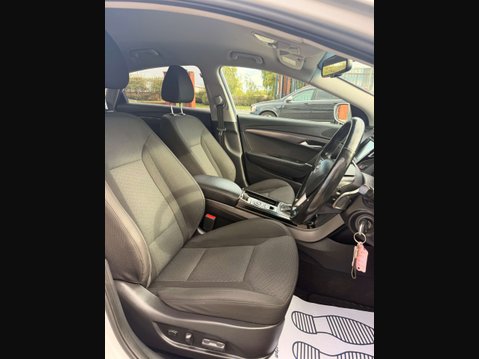 Hyundai i40 1.7 i40 SE Nav CRDi Blue Drive Semi-Auto 4dr 4