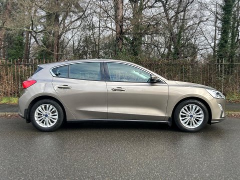 Ford Focus TITANIUM 15