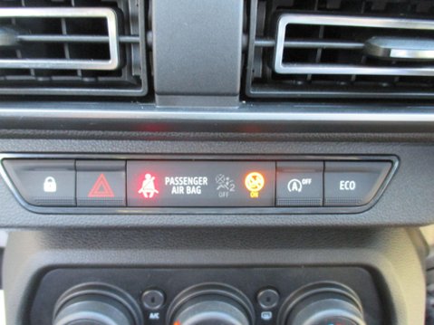 Dacia Sandero 1.0 TCe Comfort Euro 6 (s/s) 5dr 39