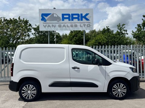 Peugeot Partner 1.5 BlueHDi 1000 Professional Premium + Standard Panel Van 5dr Diesel Manua 25