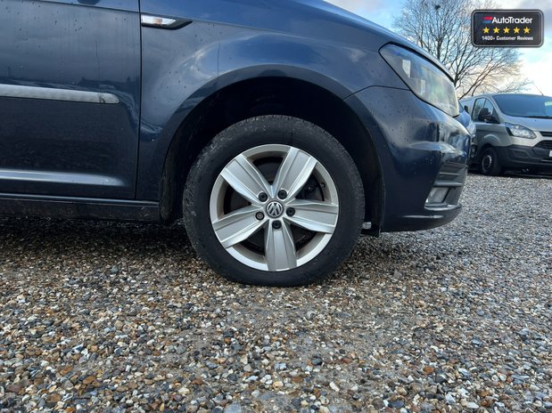 Volkswagen Caddy Maxi AUTO LWB L2H1 Highline Bmt Air Con Alloys Air Con Sensors EURO 6 NO VAT 21