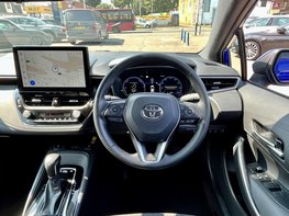 Toyota Corolla 1.8 Corolla Design HEV CVT 5dr 19