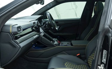 Lamborghini Urus 15