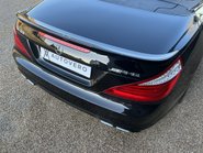 Mercedes-Benz SL Series SL63 AMG 29