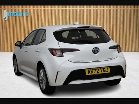 Toyota Corolla 1.8 VVT-h GPF Icon Tech Hatchback 5dr Petrol Hybrid CVT Euro 6 (s/s) (122 p 2
