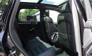 Porsche Cayenne Turbo 15