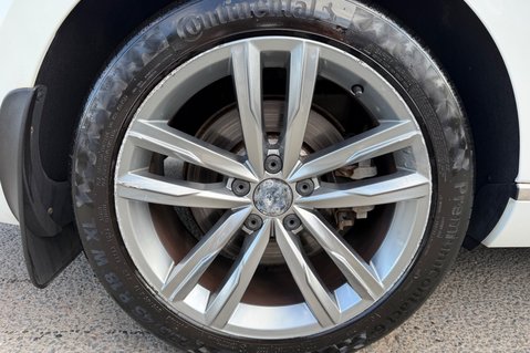 Volkswagen Passat GT TDI BMT 4MOTION DSG - RARE 4X4 -LEATHER -ULEZ COMPLIANT  53