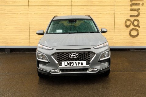 Hyundai KONA PREMIUM SE 5