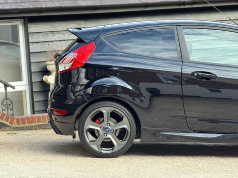 Ford Fiesta 1.6T EcoBoost ST-3 Hatchback 3dr Petrol Manual Euro 6 (182 ps) 25