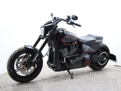 Harley-Davidson Softail SOFTAIL FXDR 114 19 9