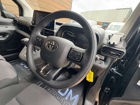Toyota Proace City 1.5 Proace City Icon 25