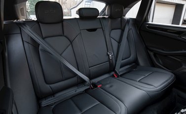 Porsche Macan GTS 14