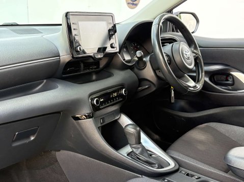 Toyota Yaris 1.5 Yaris Icon HEV CVT 5dr 63