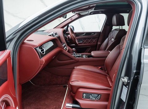 Bentley Bentayga Hybrid First Edition 17