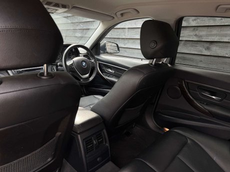 BMW 3 Series 2.0 320d Luxury Auto 4dr 40