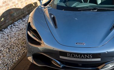 McLaren 720S Luxury 20