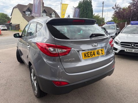 Hyundai ix35 2.0 CRDi Premium Auto 4WD Euro 5 5dr 2