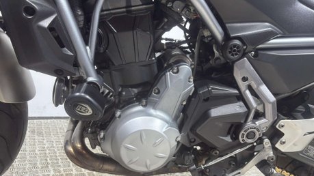 Kawasaki Z650 2017 29K NEW MOT SERVICED A2 BIKE 650CC NAKED TWIN SPORTS EXHAUST 8