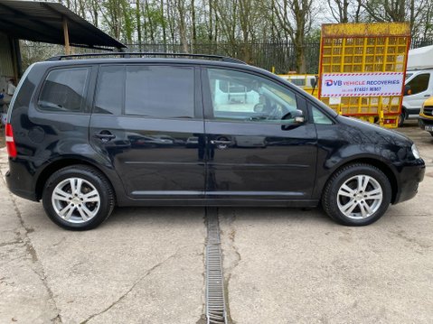 Volkswagen Touran 2.0 TDI SE 5dr (7 Seats) 3