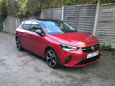 Vauxhall Corsa ELITE NAV PREMIUM ONLY 40,000 MILES FROM NEWE