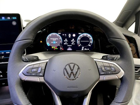 Volkswagen Golf 1.5 eTSI MHEV Black Edition Hatchback 5dr Petrol Hybrid DSG Euro 6 (s/s) (1 13