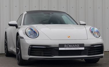 Porsche 911 Carrera S (992) 1