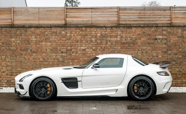 Mercedes-Benz SLS AMG Black Series 2