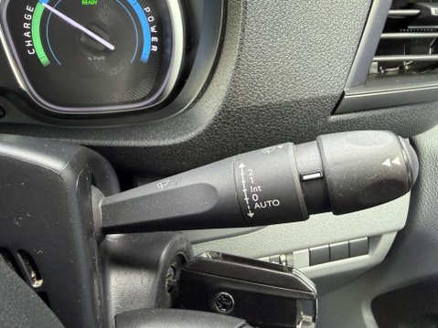 Vauxhall Vivaro 3100 75kWh Dynamic Panel Van 6dr Electric Auto L1 H1 (7.4kW Charger) (136 p 30
