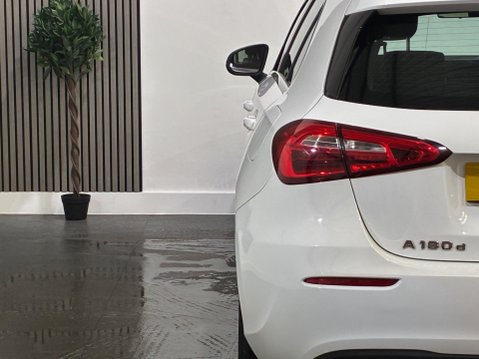 Mercedes-Benz A Class 1.5 A180d SE 7G-DCT Euro 6 (s/s) 5dr 55