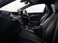 Mercedes-Benz CLA Class CLA 200 AMG LINE NIGHT EDITION 42