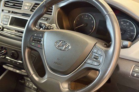 Hyundai i20 1.2 Blue Drive SE Hatchback 5dr Petrol Manual Euro 6 (s/s) (84 ps) 48