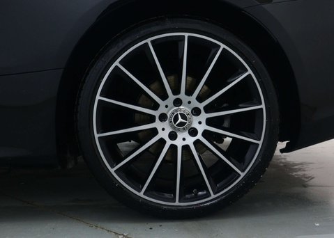 Mercedes-Benz E Class 2.0 E300h MHEV AMG Line Night Edition (Premium Plus) Coupe 2dr Petrol Hybri 17