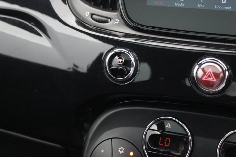 Fiat 500 3dr 1.0 Mild Hybrid Top 23