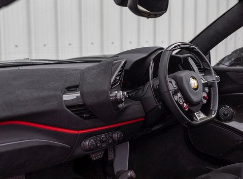 Ferrari 488 Pista 16