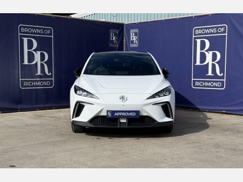 MG MG4 64kWh Trophy Long Range Hatchback 5dr Electric Auto (203 ps) 10