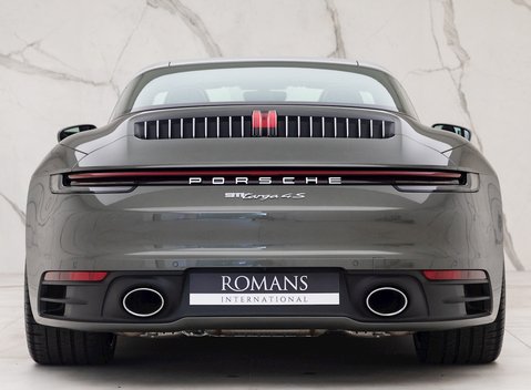 Porsche 911 Targa 4S (992) 6