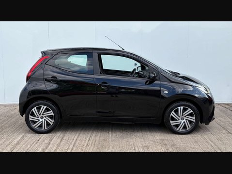 Toyota Aygo 1.0 Aygo X-Play TSS VVT-i 5dr 8