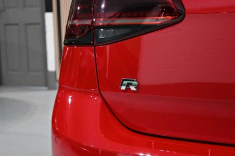 Volkswagen Golf R TSI 4MOTION DSG 50